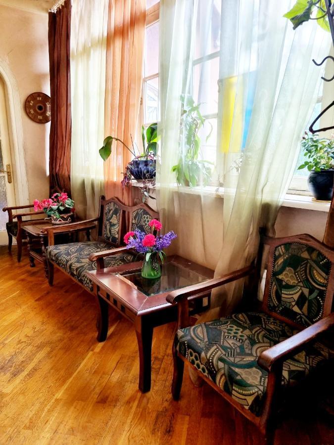 Hotel polonia tbilisi House Esterno foto