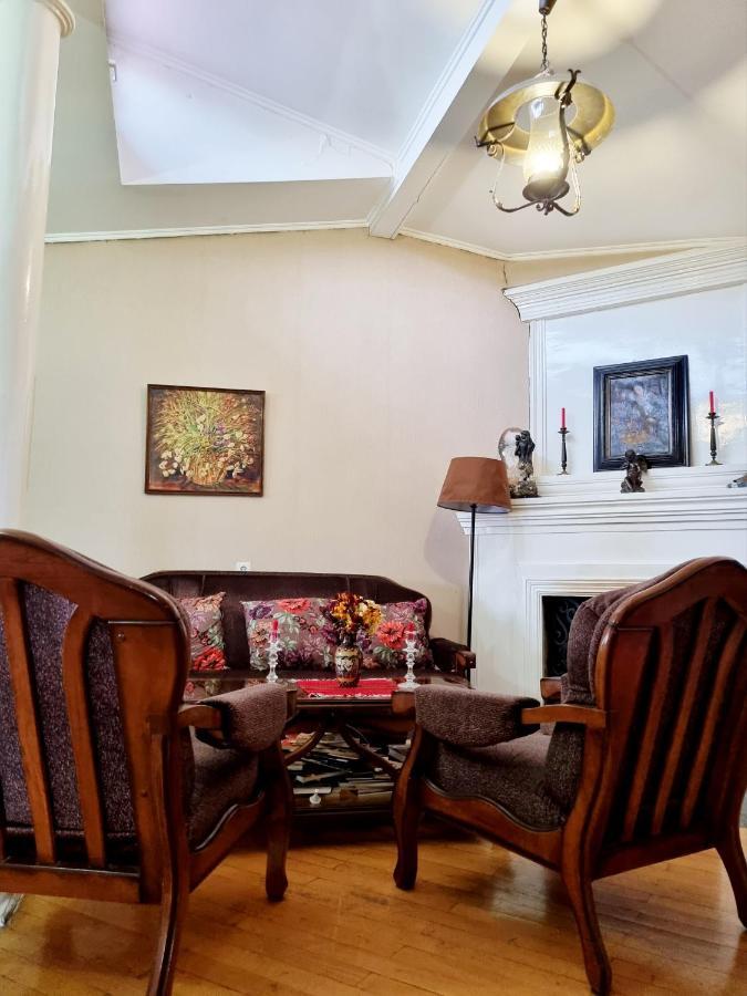 Hotel polonia tbilisi House Esterno foto