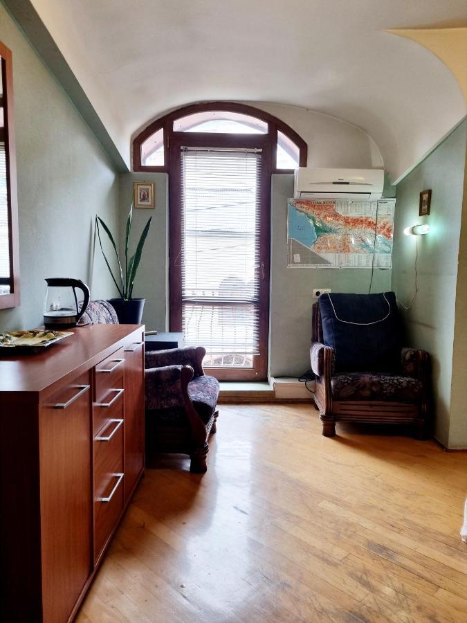 Hotel polonia tbilisi House Esterno foto